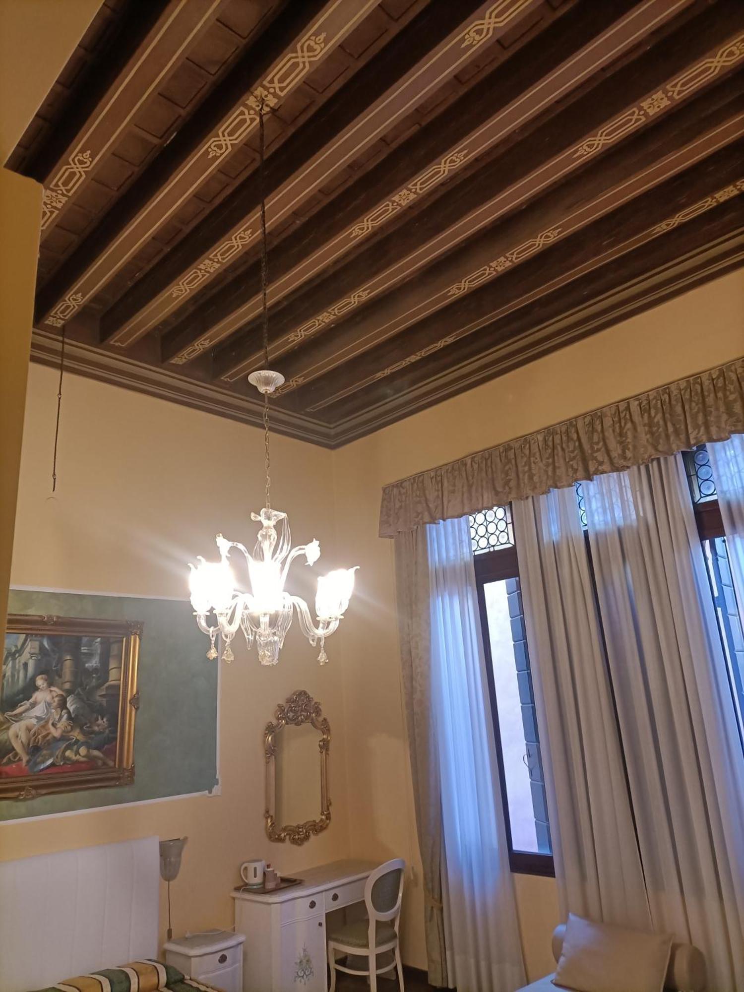Palazzo Lion Morosini - Check In Presso Locanda Ai Santi Apostoli Benátky Exteriér fotografie