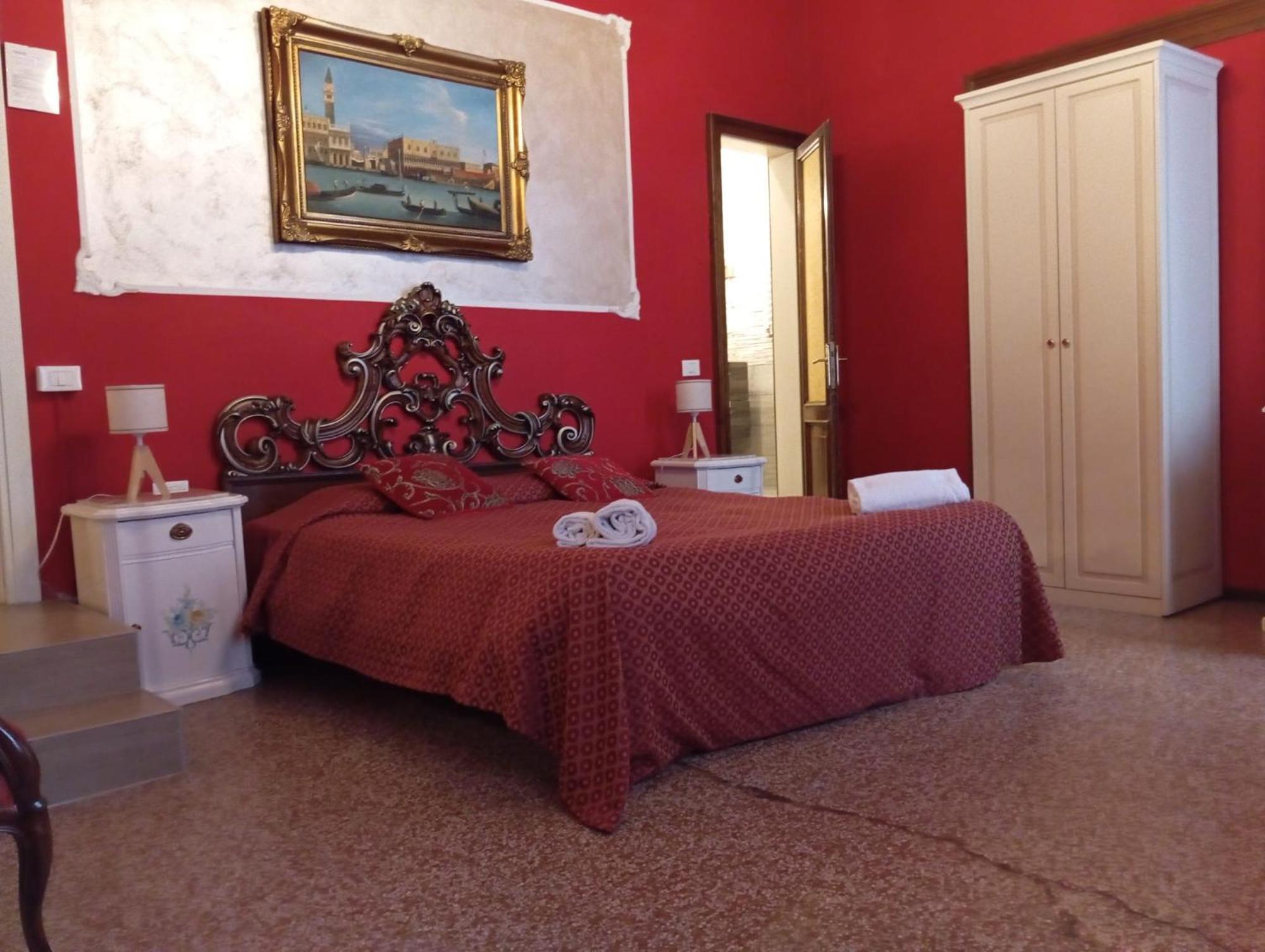 Palazzo Lion Morosini - Check In Presso Locanda Ai Santi Apostoli Benátky Exteriér fotografie